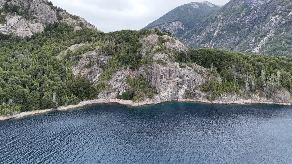 El Acantilado y La Coctelera banner