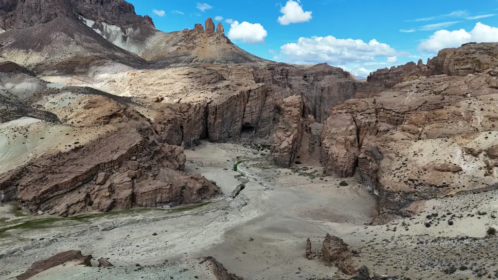 La Buitrera Fondo banner