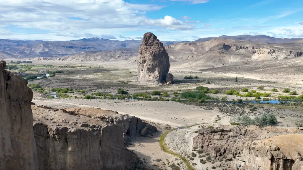 Piedra Parada y La Buitrera banner