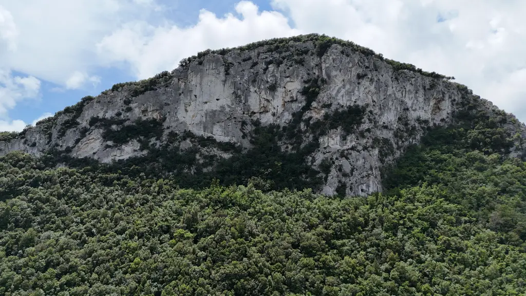 Rocca di Perti banner