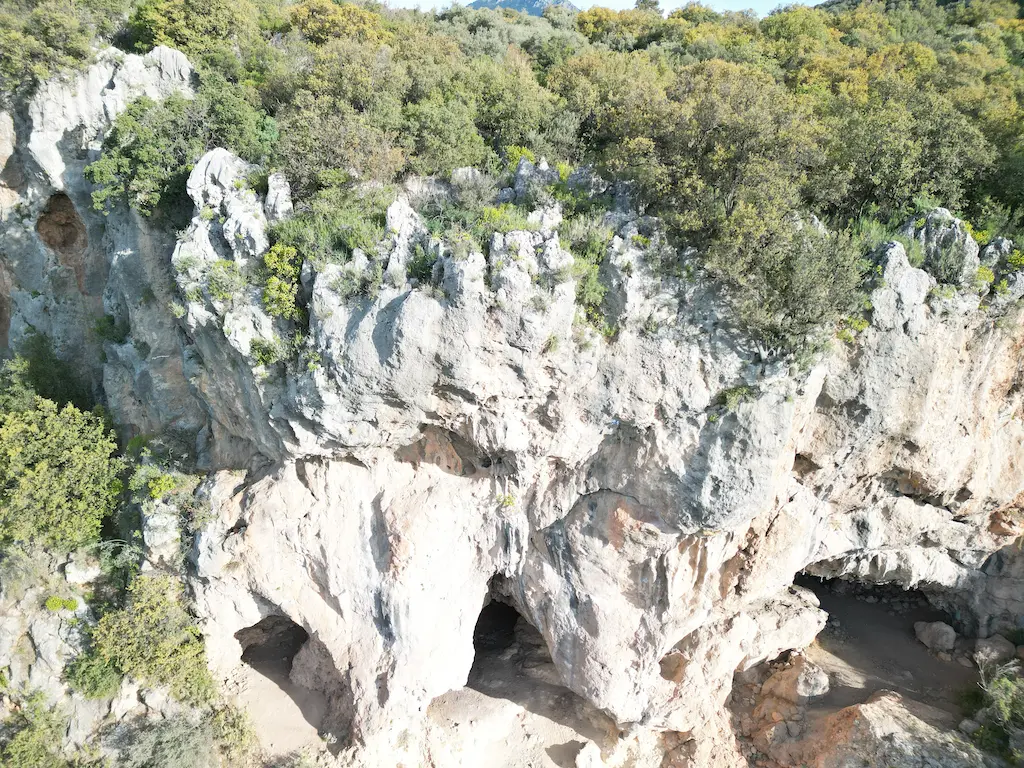 Küllüin - Roadside banner