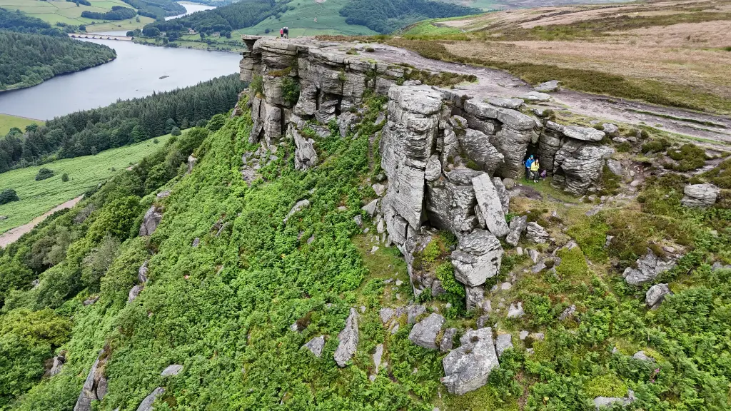 Great Tor - Brown's Crack banner