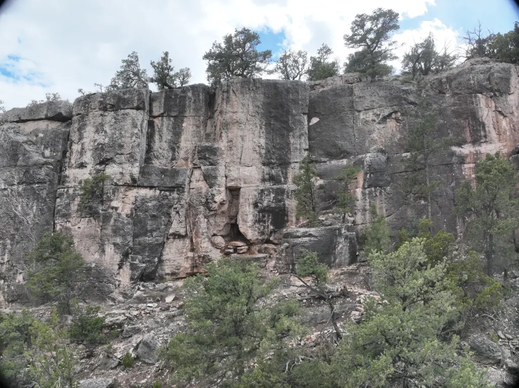 Crack to Black banner